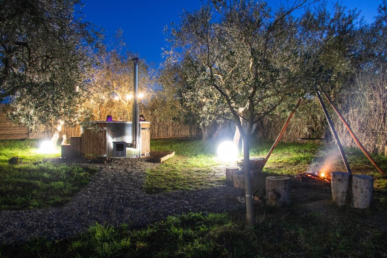2 Cuori E 1 Yurta Glamping In Tuscany - Adults Only Asciano Extérieur photo