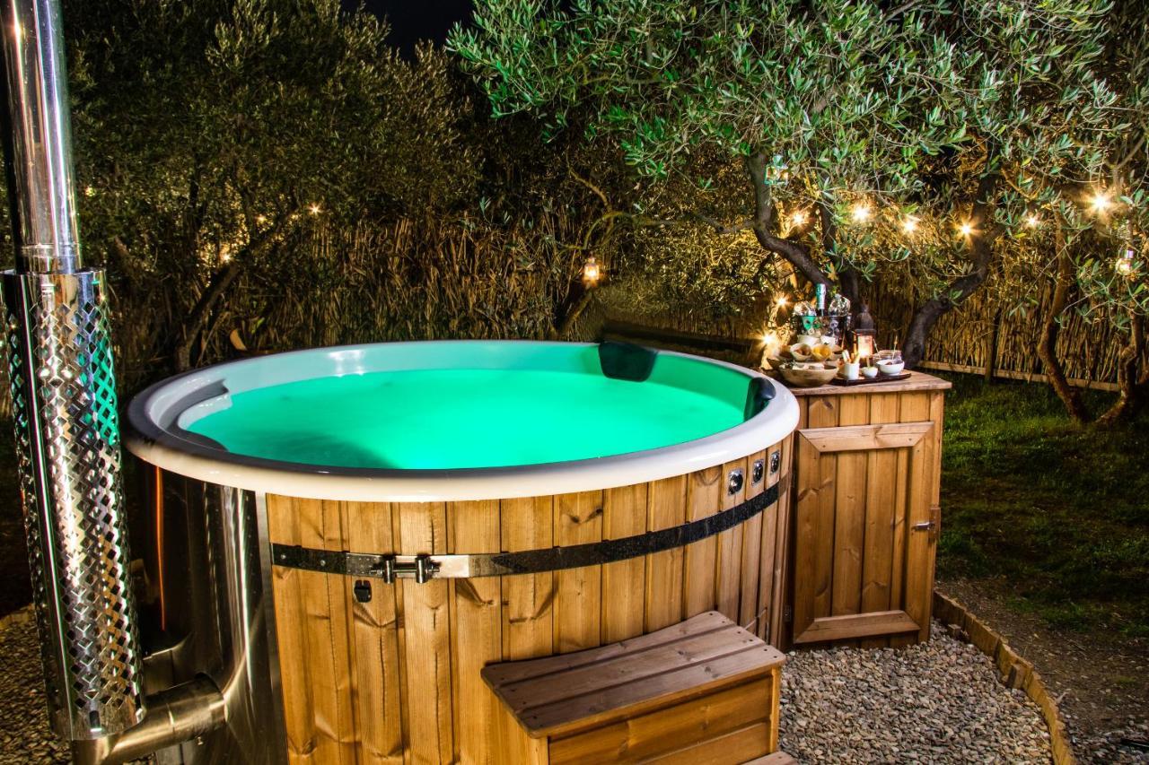 2 Cuori E 1 Yurta Glamping In Tuscany - Adults Only Asciano Extérieur photo