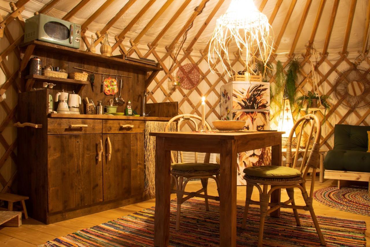2 Cuori E 1 Yurta Glamping In Tuscany - Adults Only Asciano Extérieur photo
