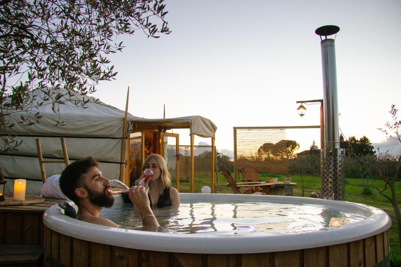 2 Cuori E 1 Yurta Glamping In Tuscany - Adults Only Asciano Extérieur photo